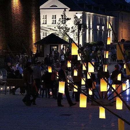 Kurvilla Fürstin Pauline Pensión 3*