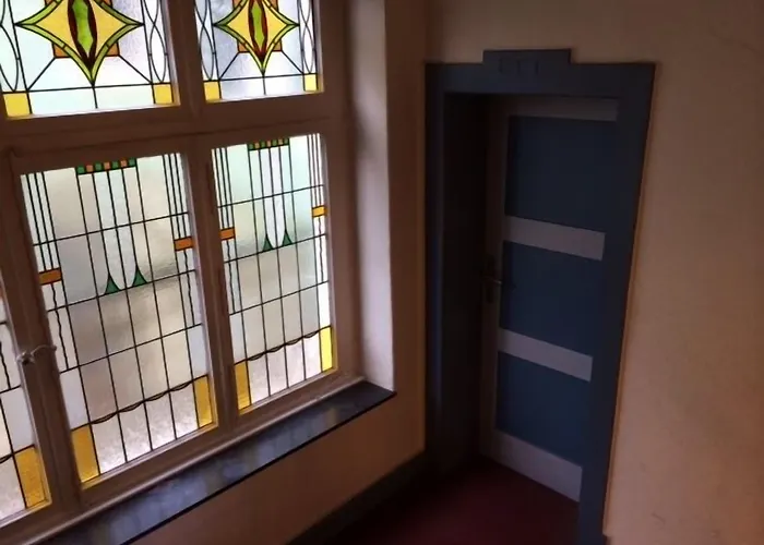 Kurvilla Fuerstin Pauline