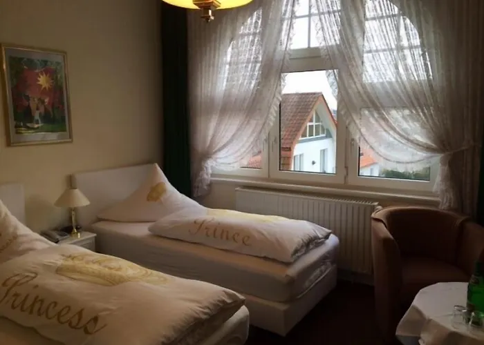 Kurvilla Fuerstin Pauline