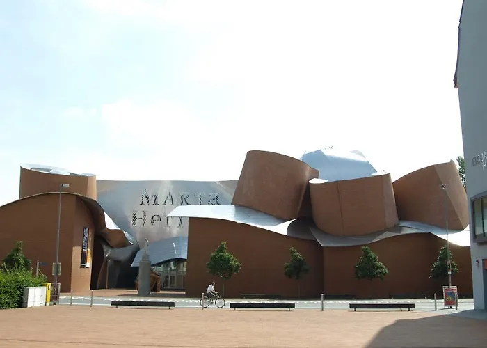 Kurvilla Fuerstin Pauline