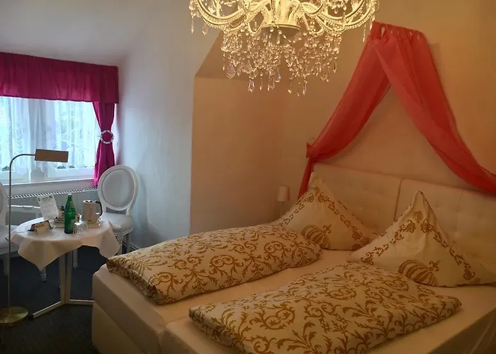 Kurvilla Fuerstin Pauline 3*